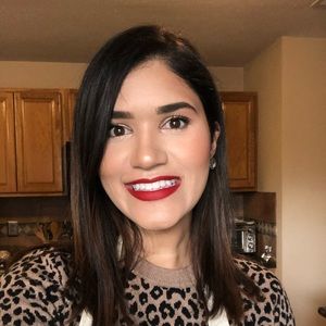 Meet your Posher, Gabeliz